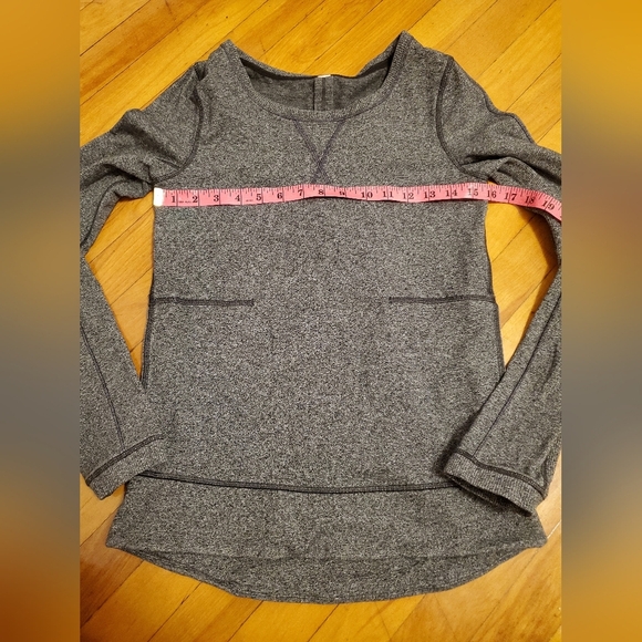 Lululemon Exhalation Pullover II. Heathered grey. Size 2. - Picture 9 of 12